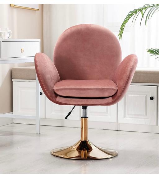 Buy & Sell Thornton Heath Croydon - Photos for Pink Velvet Swivel Chair with Gold Base – £60