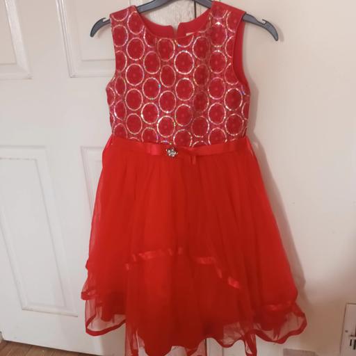 Buy & Sell Luton Bedfordshire - Photos for Lovely Pre loved dress for girls
