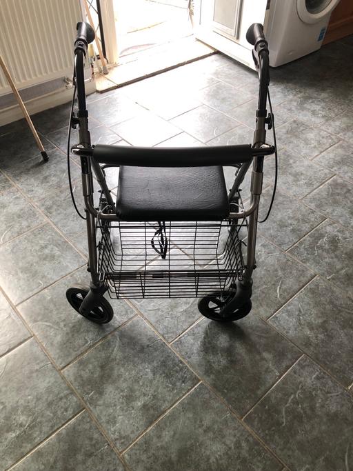 Buy & Sell Stanwell Spelthorne - Photos for WALKER FOLDING ROLLATOR