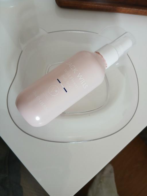 Buy & Sell Bradley Fold Trading Estate Bury - Photos for Jack Wills wild Flower Body Mist New