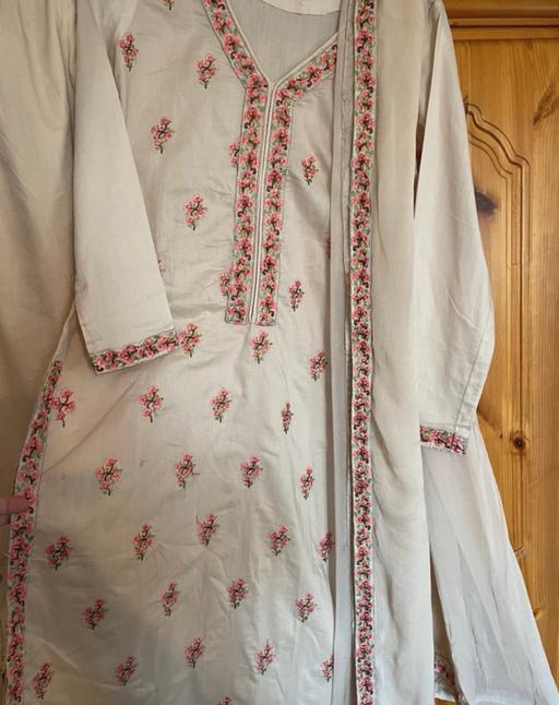 Buy & Sell Carlton Gedling - Photos for 3 piece summer wear suit -S\M chiffon Duptta