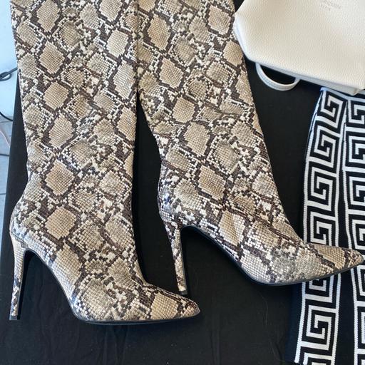Buy & Sell Beckton East London - Photos for Snake Print Boots 5