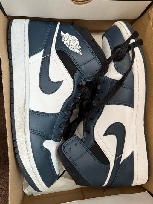 Buy & Sell Cambridge Heath East London - Photos for Jordan 1 Mid Armory Navy. Uk men’s 9.5