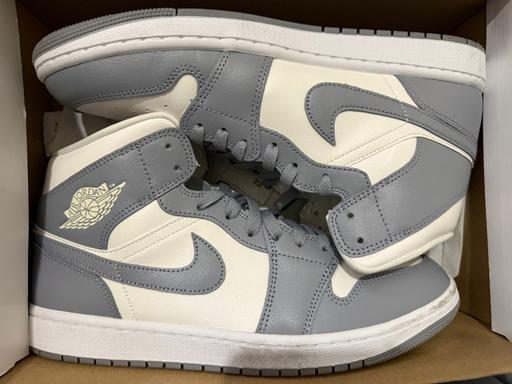 Buy & Sell Cambridge Heath East London - Photos for Jordan 1 Mid Stealth. UK men’s 9.5