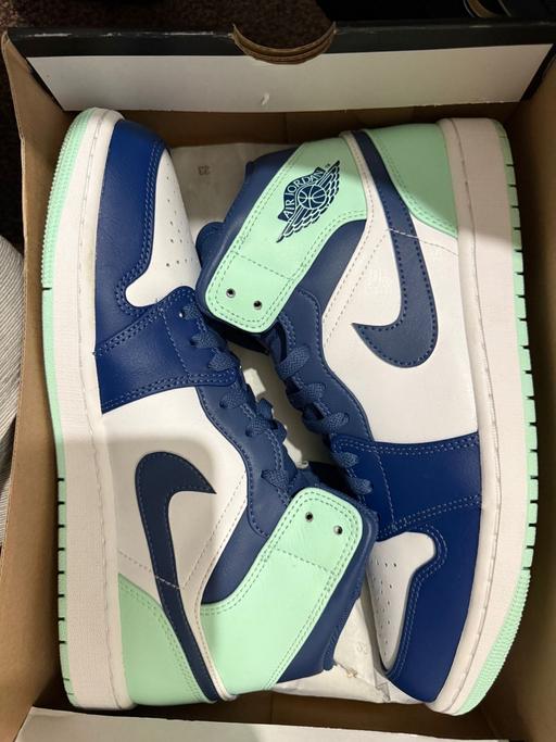 Buy & Sell Bethnal Green East London - Photos for Jordan 1 Mid Mystic Navy Mint Foam