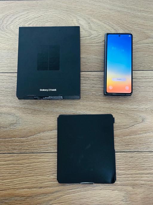 Buy & Sell Lye Dudley - Photos for Samsung Galaxy Z Fold5 - 256GB - Boxed