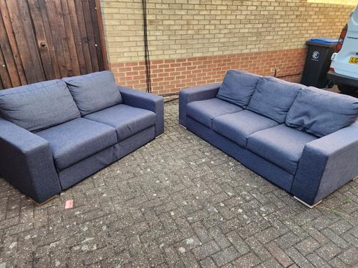 Buy & Sell Loughton Epping Forest - Photos for 3 + 2 Seater Sofa Chair (can deliver)
