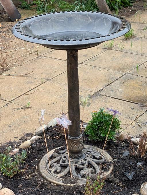 Buy & Sell Grove Park South East London - Photos for Bonnlo Bird Bath with Solar Fountain