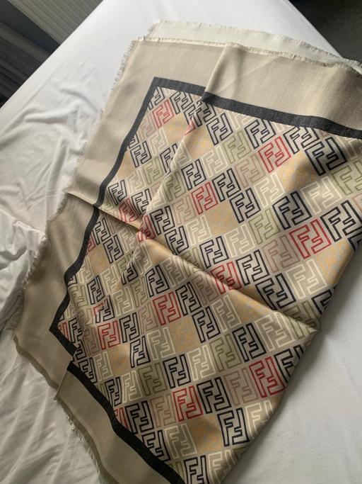 Buy & Sell Southdene Knowsley - Photos for Scarf