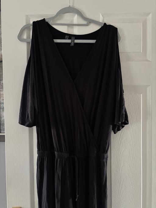 Buy & Sell Chase Terrace Lichfield - Photos for Cold shoulder jumpsuit