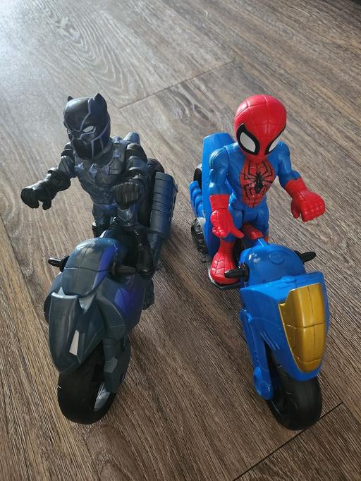 Buy & Sell Uckfield Wealden - Photos for Marvel Spiderman and Batman toy bikes and fig