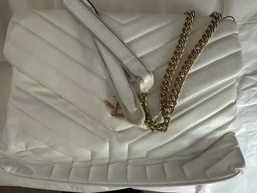 Buy & Sell Halesowen Dudley - Photos for Bag 33x23” new with chain shirt or crossbody 
