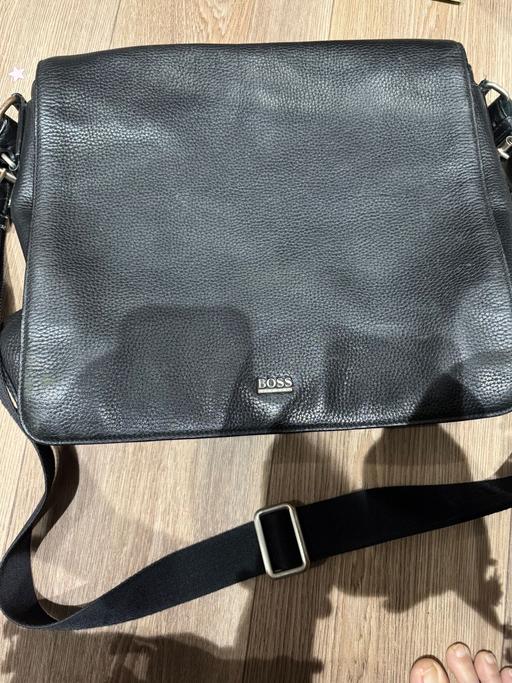 Buy & Sell Willenhall Walsall - Photos for Genuine leather Hugo Boss Man bag
