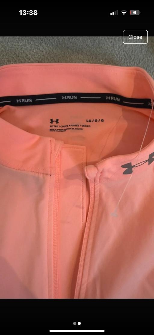 Buy & Sell Ocker Hill Sandwell - Photos for Under armour top