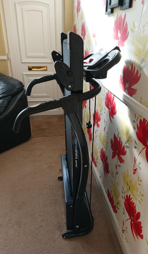 Buy & Sell Lye Dudley - Photos for electric treadmill