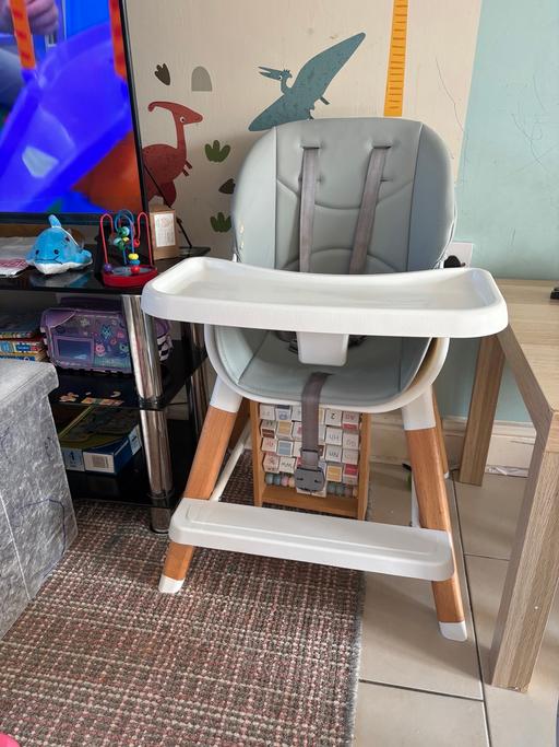 Buy & Sell Yew Tree Estate Sandwell - Photos for Red Kite 4in1 Highchair - White/Grey