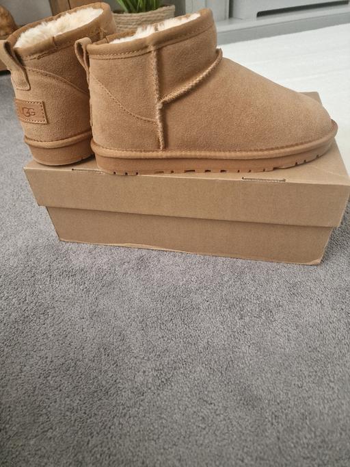Buy & Sell Pensnett Trading Estate Dudley - Photos for ugg boots
