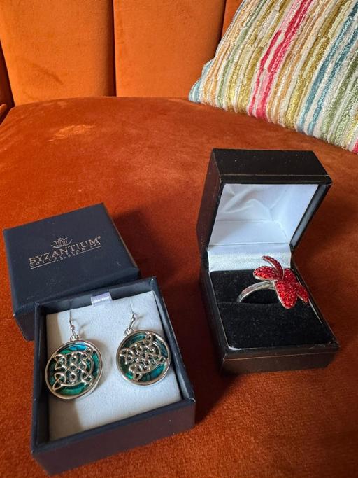 Buy & Sell French Walls Sandwell - Photos for Earrings & ring