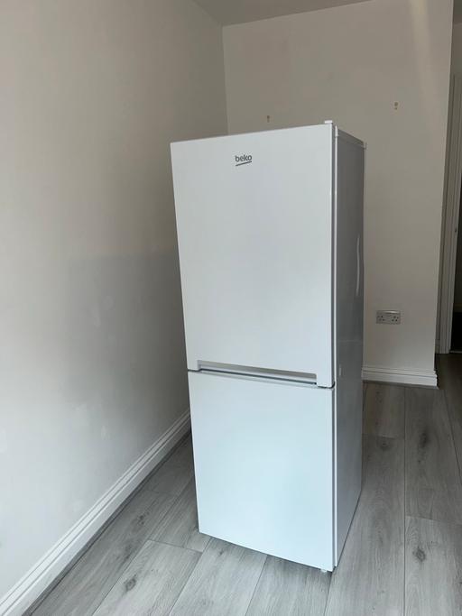 Buy & Sell Woolwich South East London - Photos for Beko fridge (small-medium) frost-free