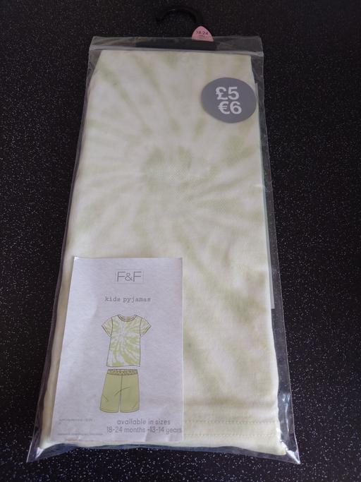 Buy & Sell Woodthorpe Charnwood - Photos for Kids green pyjamas set size 18-24 months