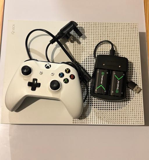 Buy & Sell Bangor Gwynedd - Photos for Xbox One S All digital edition 1TB