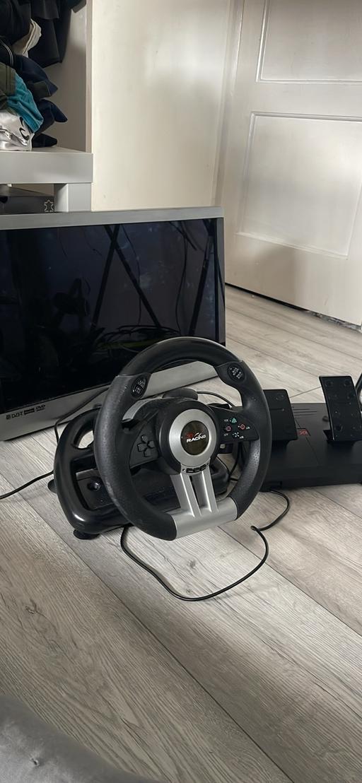 Buy & Sell Grove Hill Middlesbrough - Photos for Steering Wheel