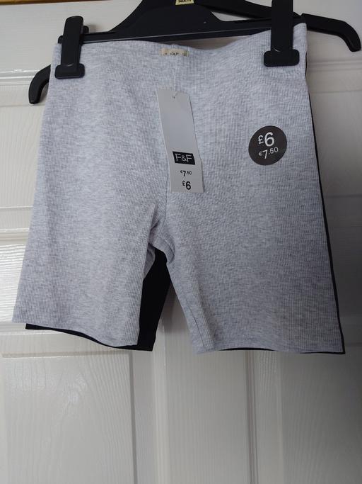 Buy & Sell Woodthorpe Charnwood - Photos for Girls 2 pack of shorts size 9-10 years