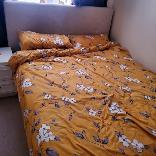 Buy & Sell Burslem Stoke-on-Trent - Photos for King size double ottoman storage bed like new