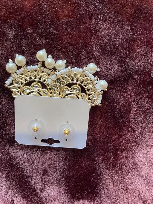 Buy & Sell Carlton Gedling - Photos for White earrings