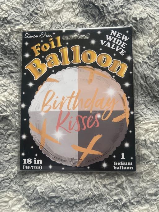 Classes French Walls Sandwell - Photos for Birthday kisses Foil Balloon