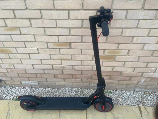 Vehicles Saint Neots Huntingdonshire - Photos for Chaos GT8 Electric Scooter