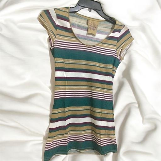 Buy & Sell Longsight Manchester - Photos for Women size 6 T-shirt