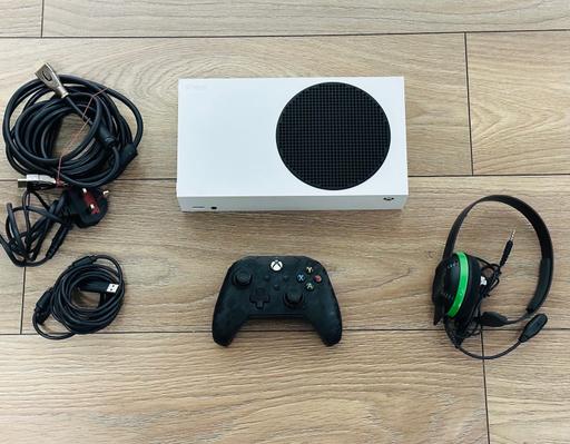 Buy & Sell Lye Dudley - Photos for XBox Series S - 512GB SSD Controller Headset