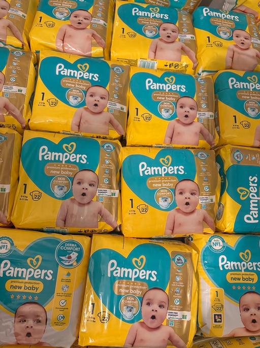 Buy & Sell Weybridge Elmbridge - Photos for 8 x pampers size 1