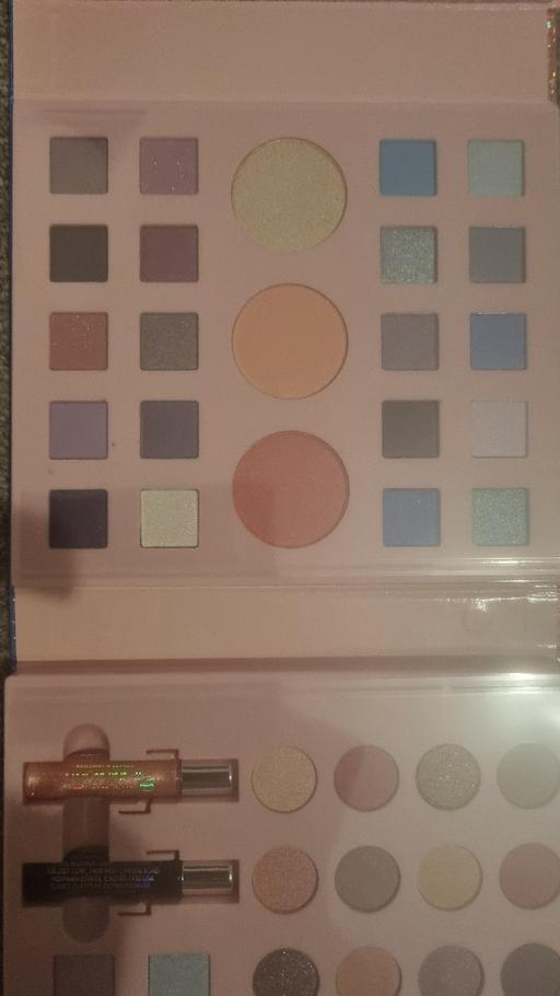 Buy & Sell Intack Hyndburn - Photos for Claire Make up Palette