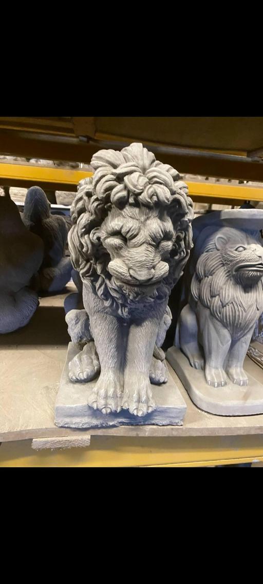 Buy & Sell Willenhall Walsall - Photos for lion statue
