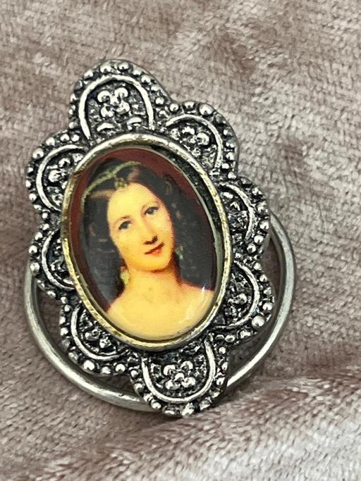 Buy & Sell Brighton Brighton - Photos for Beautiful vintage scarf clip