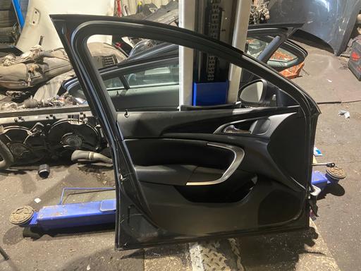 Vehicles Sheffield Sheffield - Photos for Front passenger door and mirror insignia