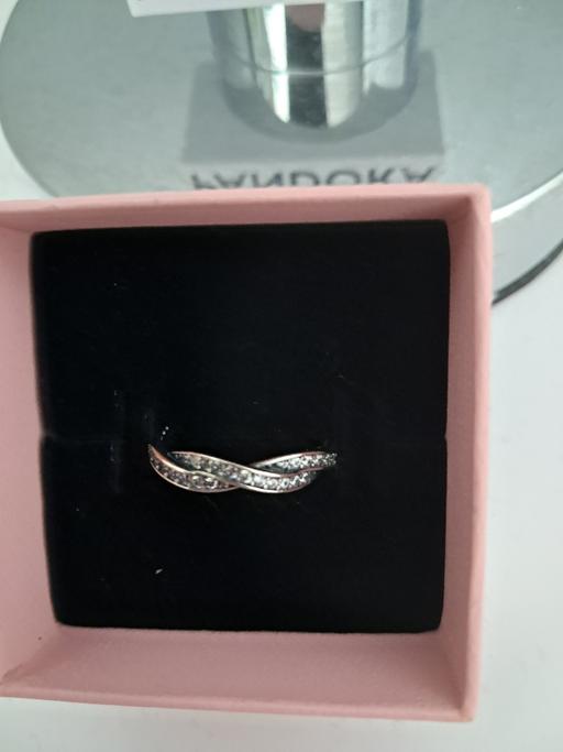 Buy & Sell Kingswood Retail Park Hull - Photos for PANDORA TWIST DIAMANTE RING