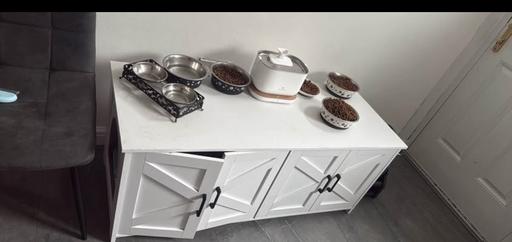 Buy & Sell Blackburn Blackburn with Darwen - Photos for White cat litter cupboard