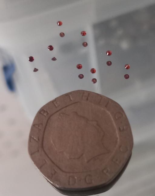 Buy & Sell Thatto Heath Saint Helens - Photos for 1.25 mm faceted jewelery garnet gemstones