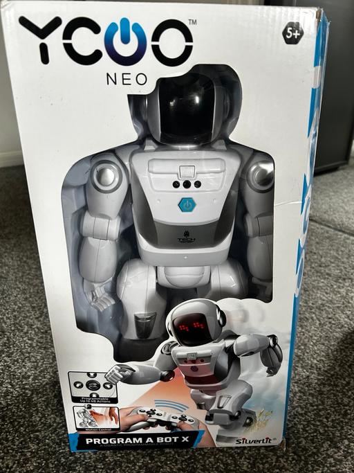 Buy & Sell Holly Hall Dudley - Photos for Brand new robot