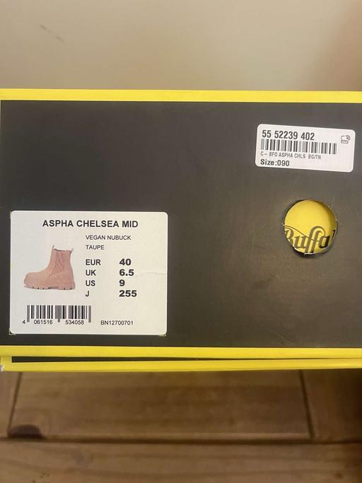 Buy & Sell Lathom (Skelmersdale) West Lancashire - Photos for BRAND NEW womens buffalo beige boots