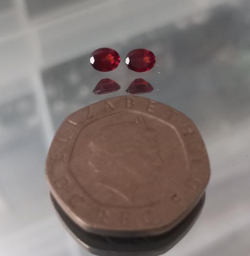 Buy & Sell Thatto Heath Saint Helens - Photos for 4.5mm x 3.5mm jewellery oval garnet gemstones