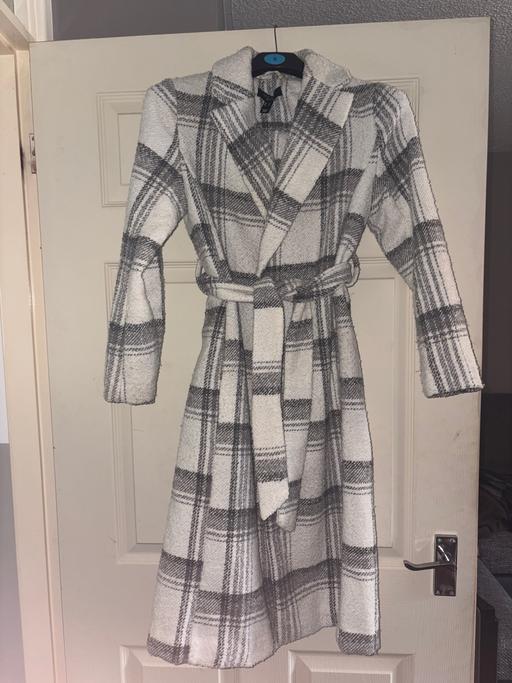 Buy & Sell Oldbury Sandwell - Photos for newlook White&Grey check formal coat