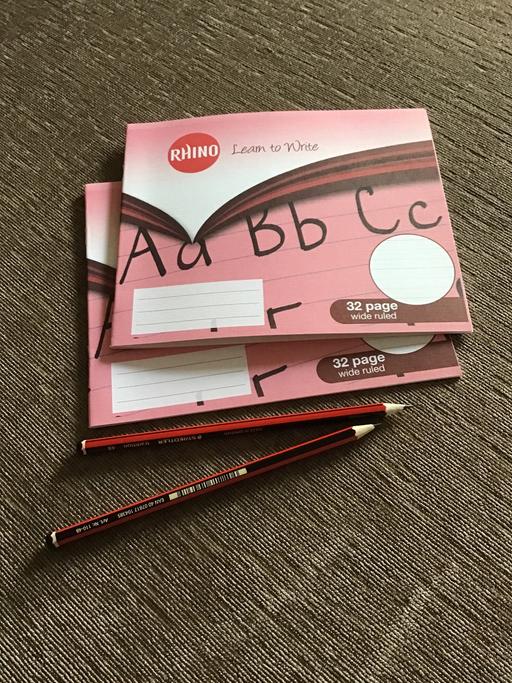 Buy & Sell Shepherd`s Bush West London - Photos for 2 x handwriting books & pencils
