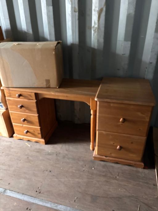 Buy & Sell Preston Preston - Photos for Pine desk / vanity and set of pine drawers