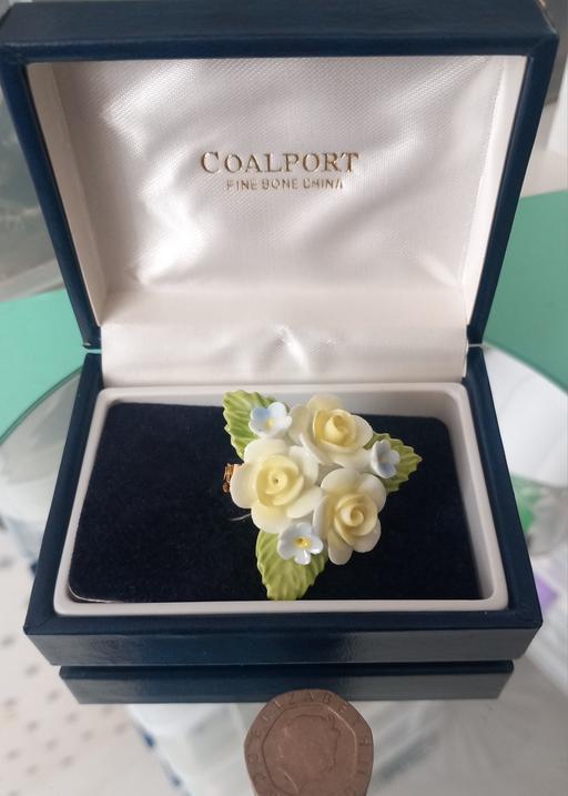 Buy & Sell Thatto Heath Saint Helens - Photos for vintage ceramic floral coalport brooch