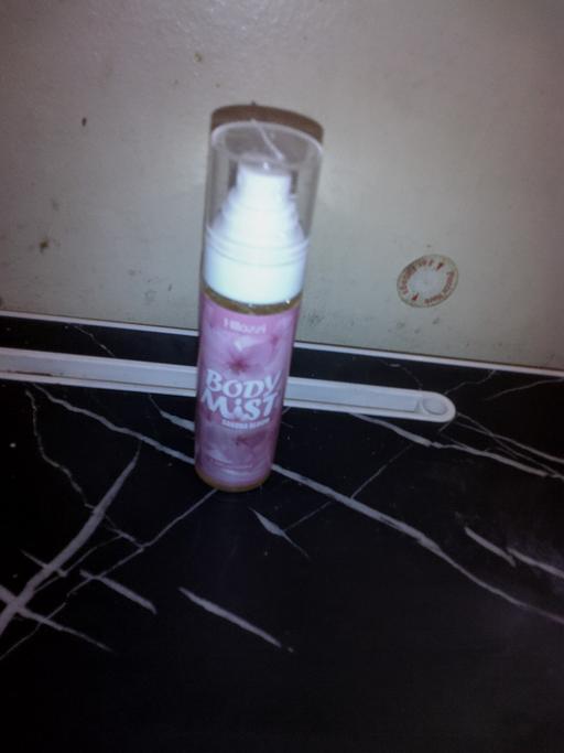 Buy & Sell Woolwich South East London - Photos for ladies and gents cosmetics