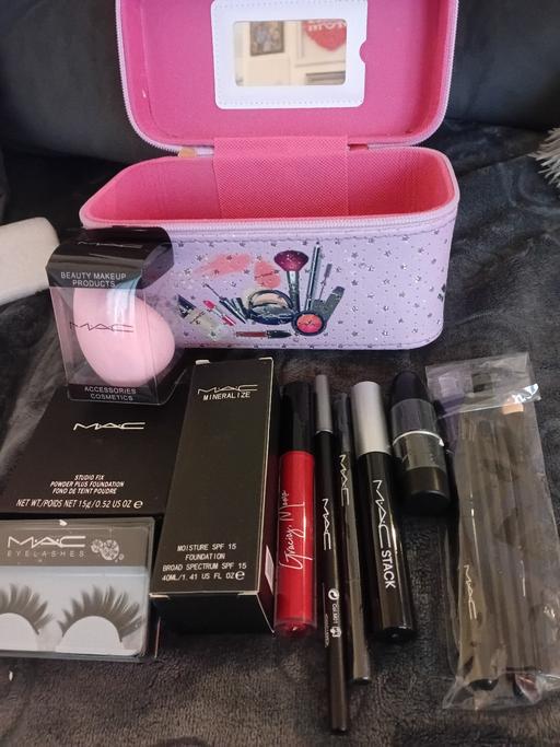 Buy & Sell Eccleshill Bradford - Photos for make up set